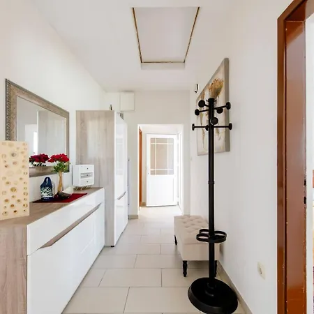 Apartman Jam Apartment *