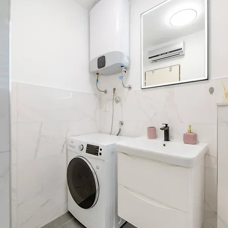 Apartman Jam סולין