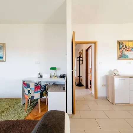 Apartman Jam דירה סולין